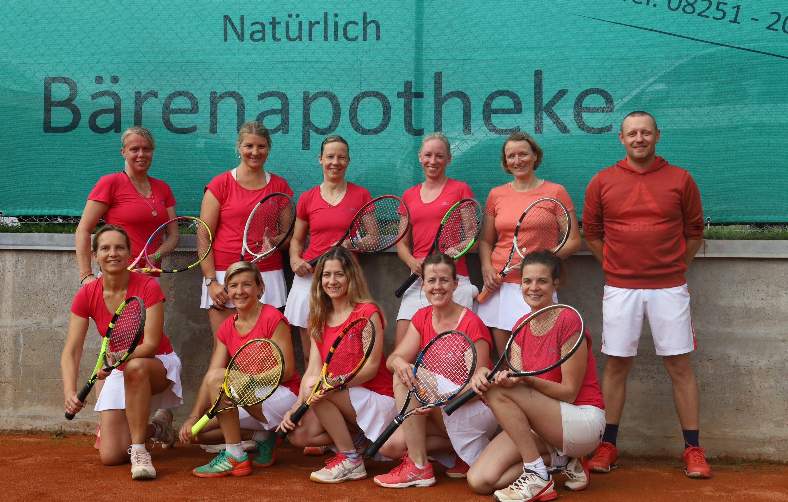 TC Wittelsbach feiert die vorzeitige Tabellenführung von den Damen 30